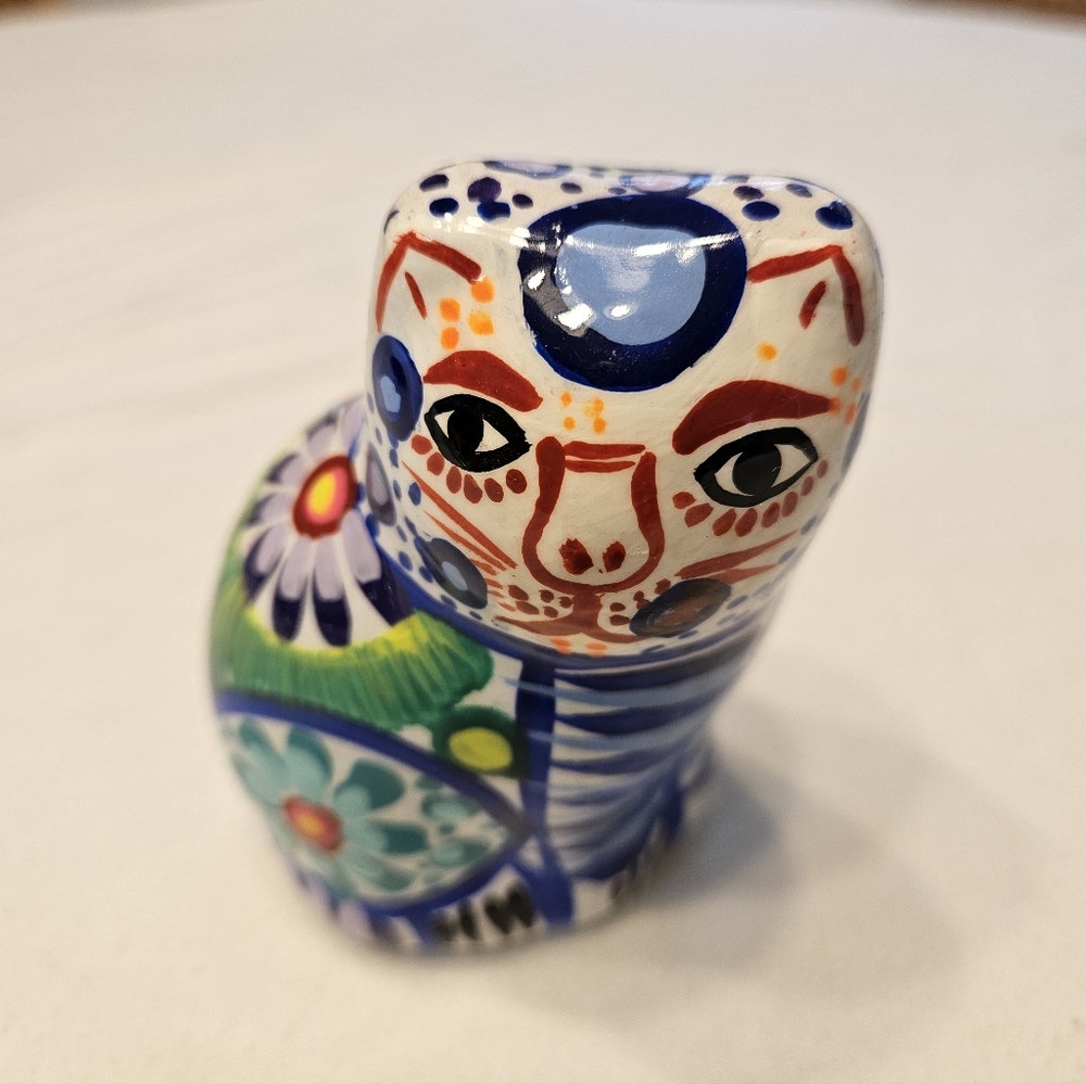 Mexican Folk Art Colorful Ceramic Cat Figurine. - Picture 2 of 7
